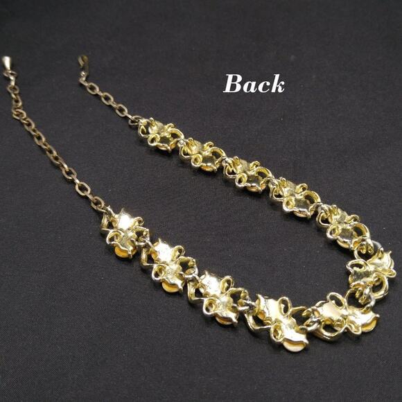 Vintage Mid-Century Mother of Pearl Choker Necklace, Gold Tone, 1950s, 16 1/2 In - Picture 5 of 8